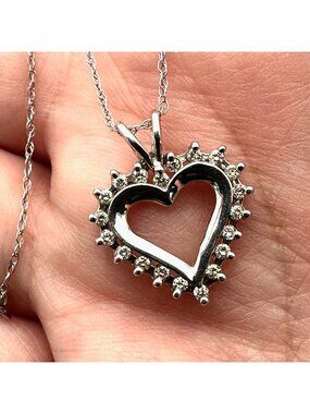 10K White Gold White Sapphire Heart Pendant 18 Inch Necklace